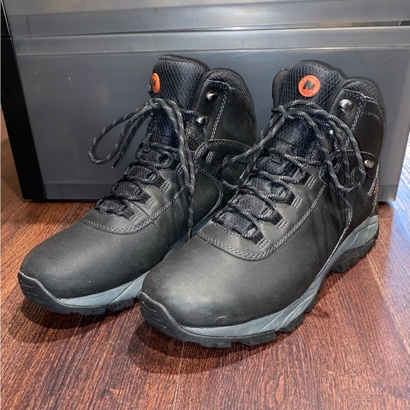 Merrell hiking camping snow boots - Picture 2 of 8